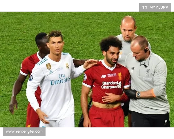 博主晒照遭萨拉赫嘲讽 引发英超冠军是否应被贬低的讨论